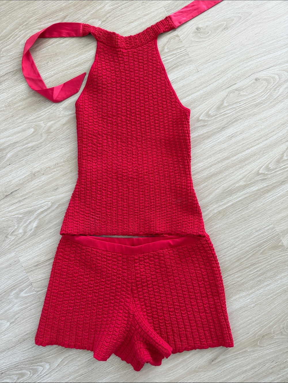 High-Neck Ribbed Halter and Shorts Set in Red NWOT - Picture 4 of 4